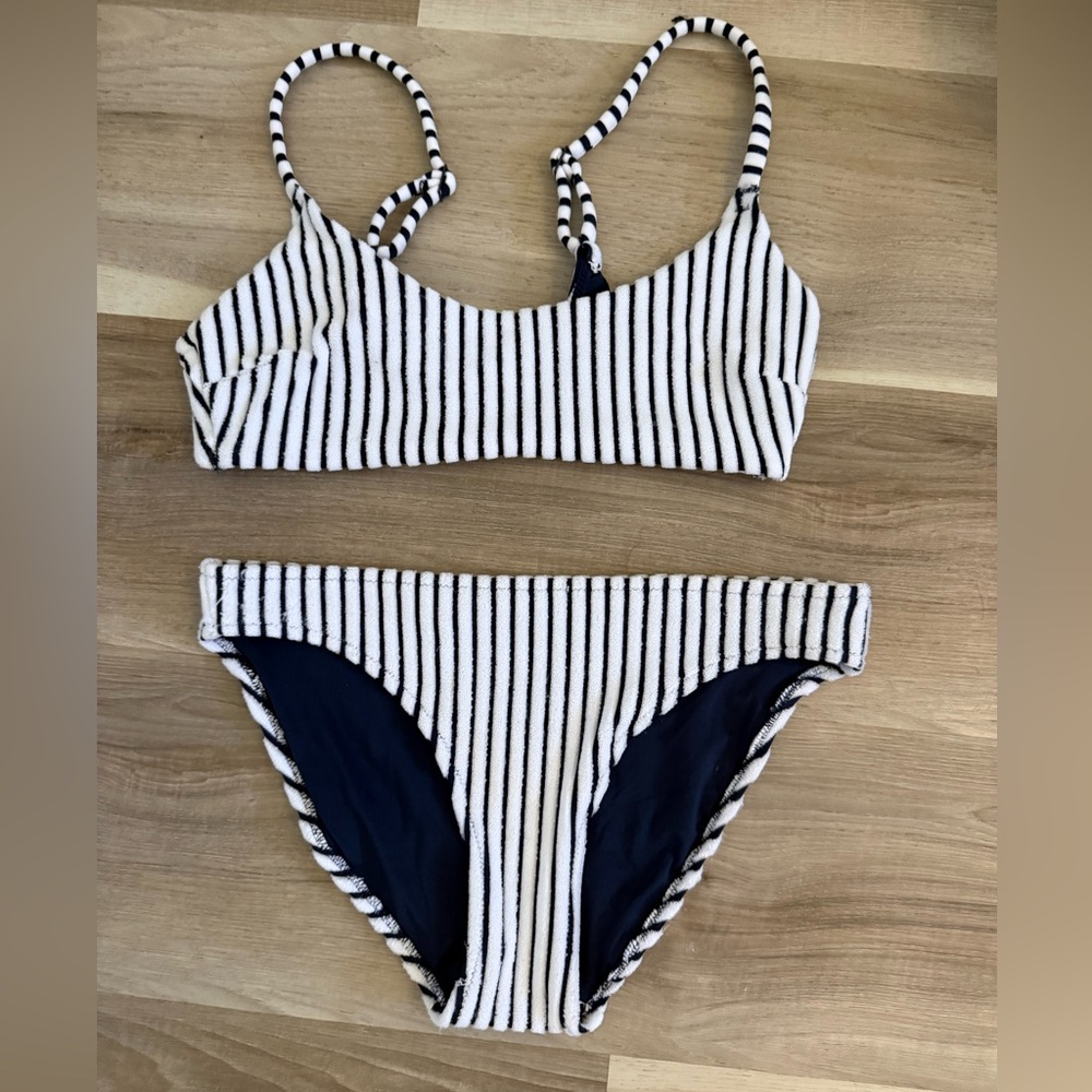 aerie Navy and White Trim Bikini Top
